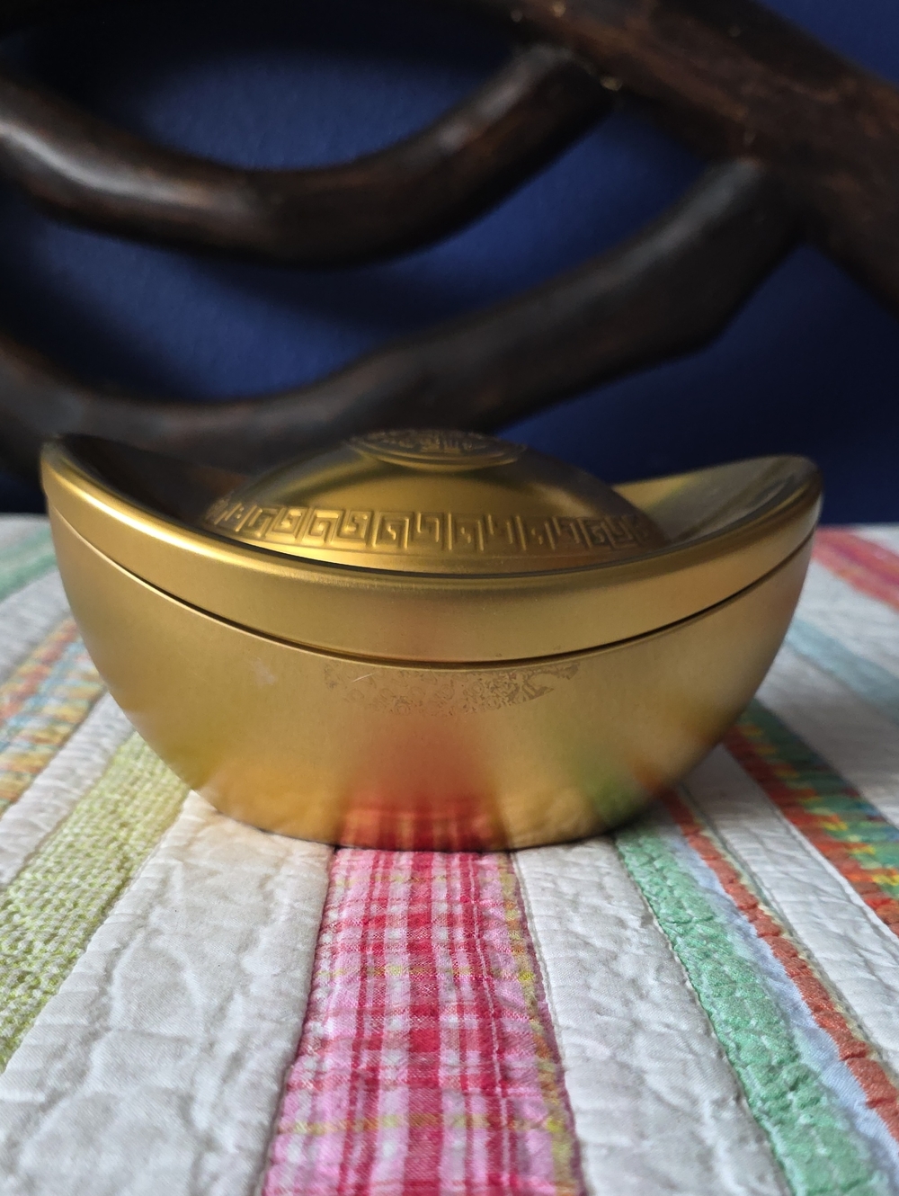 Gold Decorative Ingot Tin